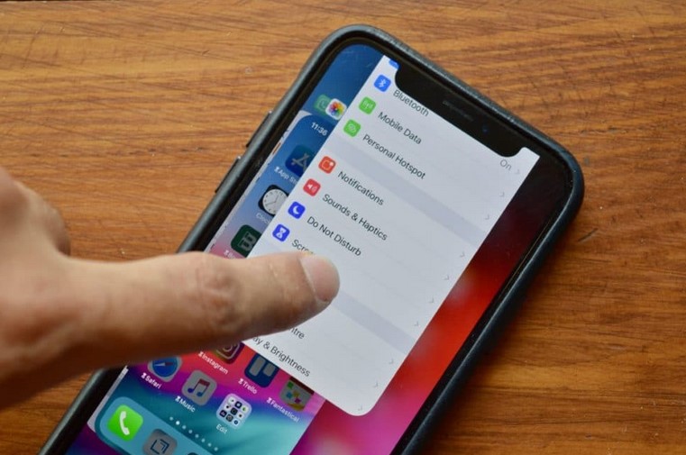 How to Close Open Apps on iPhone 12